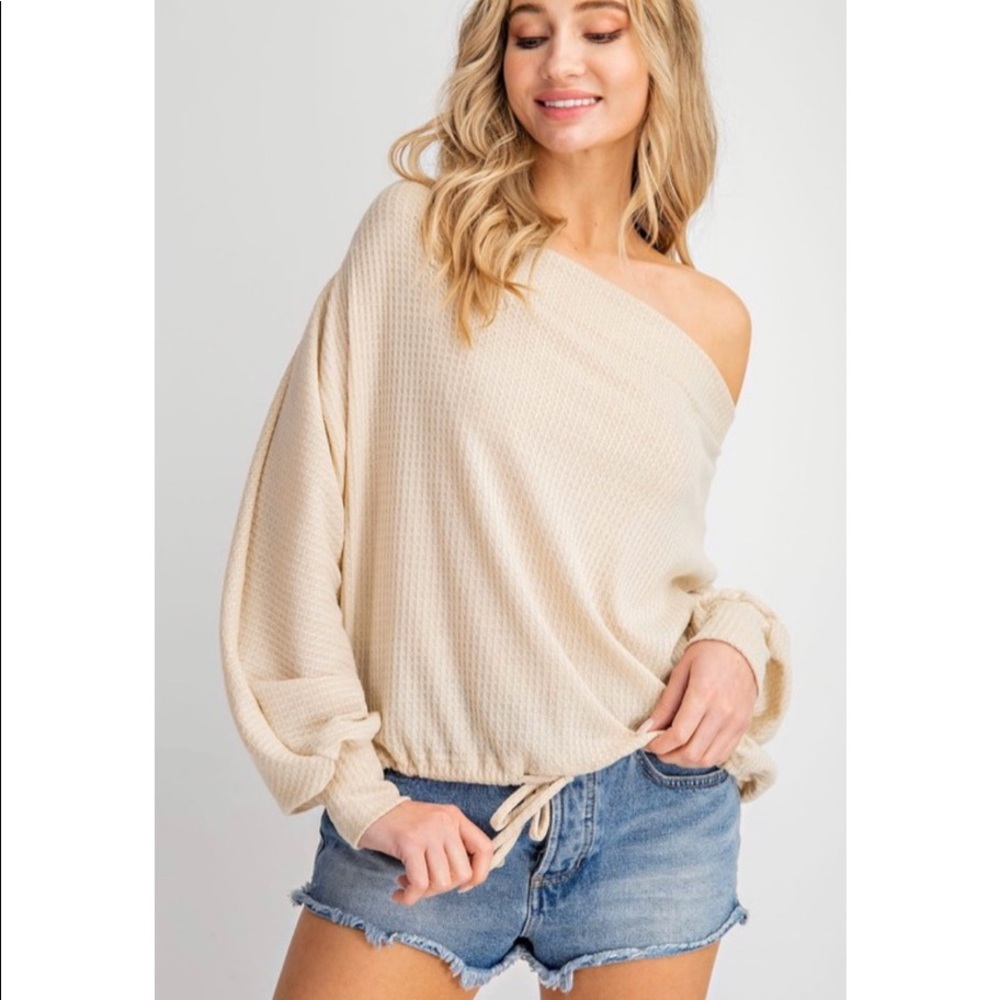 🛍NEW! Oatmeal Waffle Knit Top!